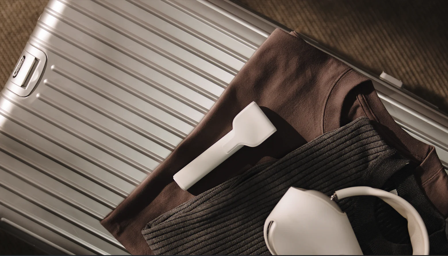 出張カバンから「専用充電器」が消えた。身だしなみを格上げする極薄シェーバー『Laifen T1 Pro』の本音レビュー